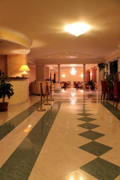 Hotel Ulisse Maida エクステリア 写真