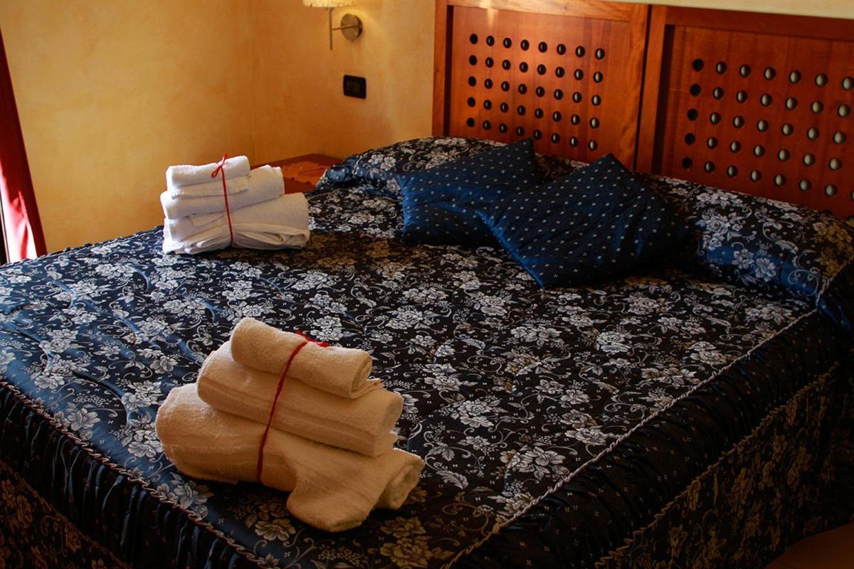 Hotel Ulisse Maida エクステリア 写真