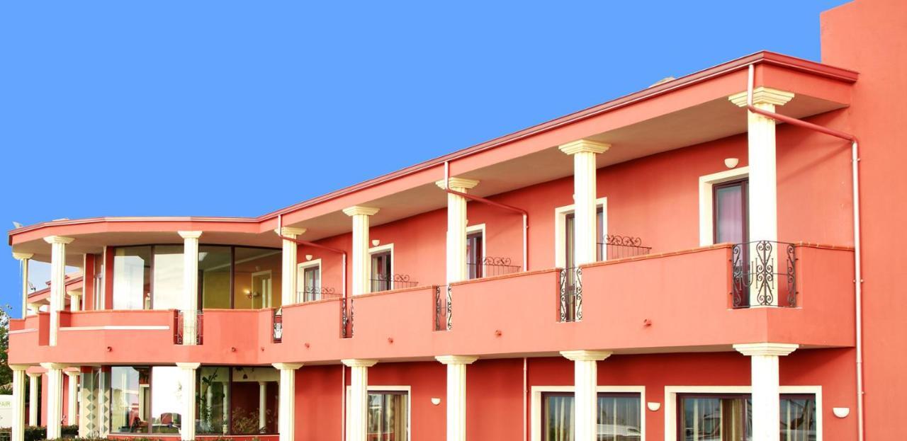 Hotel Ulisse Maida エクステリア 写真